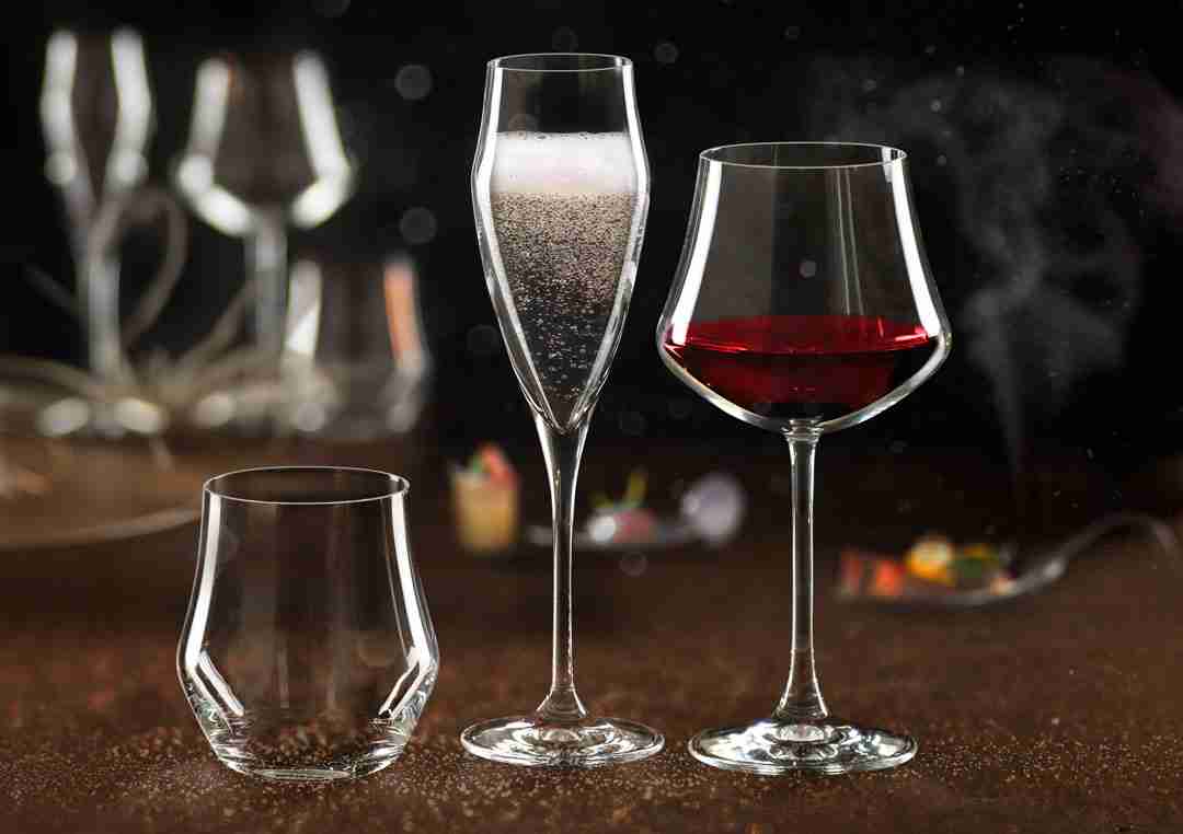 SET 18PZ EGO RCR- 6 BICCHIERI ACQUA 6 CALICI VINO 6 CALICI FLUTE